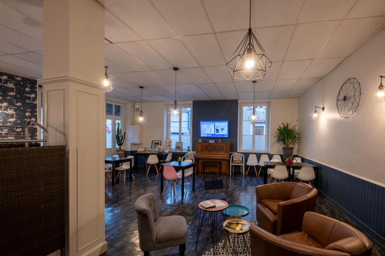 Logis Hotel Au Croissant Buzançais Exteriér fotografie