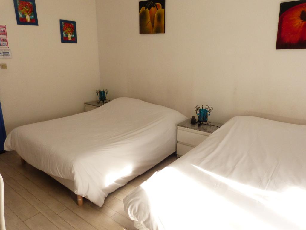 Logis Hotel Au Croissant Buzançais Pokoj fotografie